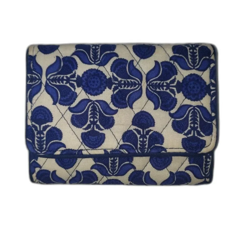 Vera Bradley Trifold Wallet Petite Colbalt Tile Blue and White Quilted Cotton - Picture 4 of 4